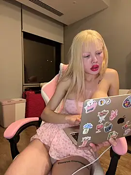 Sindyyy228 online show from 10.23.25