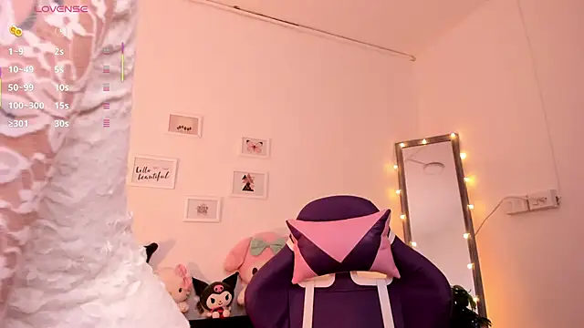 Jazmintorress online show from 09.30.25