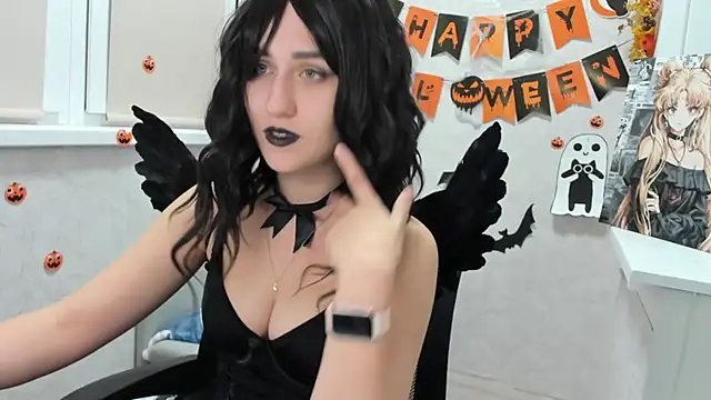 sofamuffin online show from 10.28.25