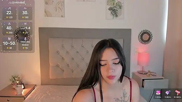 Snapshot of Seraphyne666 chatting on 09.13.25 Seraphyne666 online show from 09.13.25