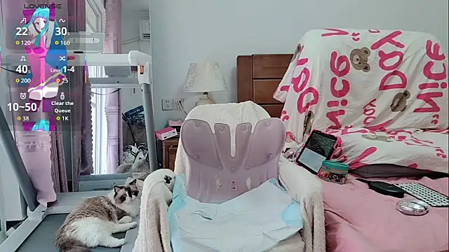 Snapshot of Eulalia-A chatting on 09.16.25 Eulalia-A online show from 09.16.25