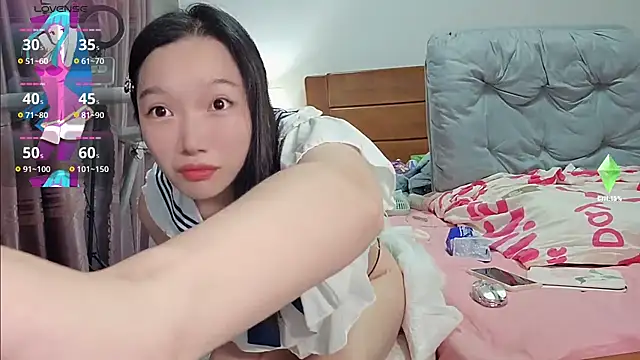 Snapshot of Eulalia-A chatting on 10.10.25 Eulalia-A online show from 10.10.25