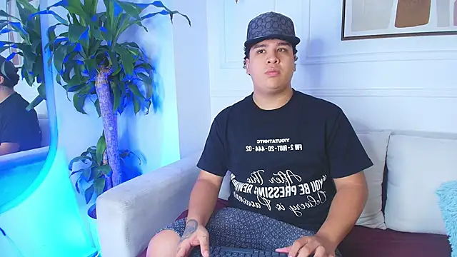 Snapshot of Naim_Bennetsex chatting on 10.09.25 Naim Bennetsex online show from 10.09.25