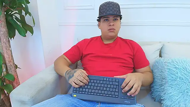 Naim Bennetsex online show from 11.22.25