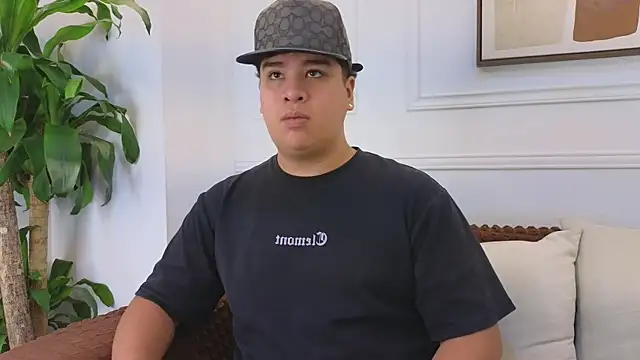 Naim Bennetsex online show from 04.15.26