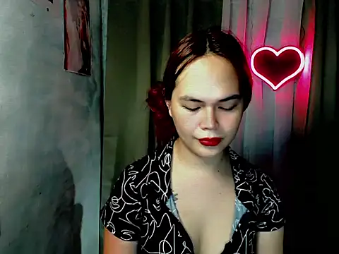 Snapshot of sweetsassyxx chatting on 10.21.25 sweetsassyxx online show from 10.21.25