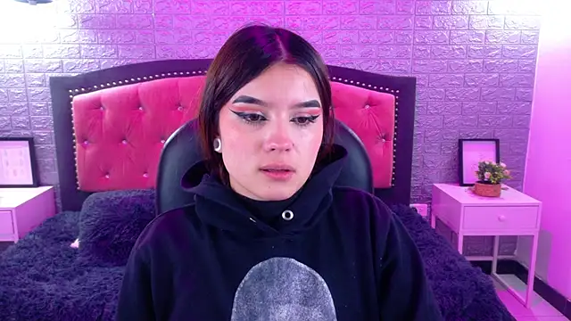 Natalie loffreda online show from 10.22.25