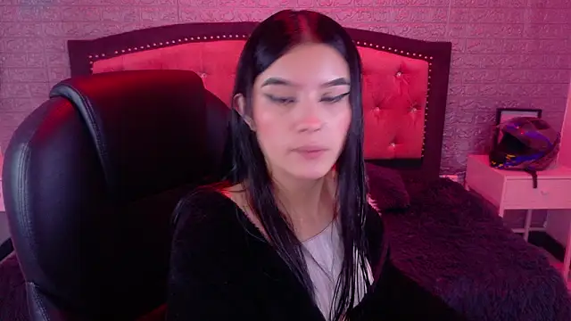 Natalie loffreda online show from 02.12.26