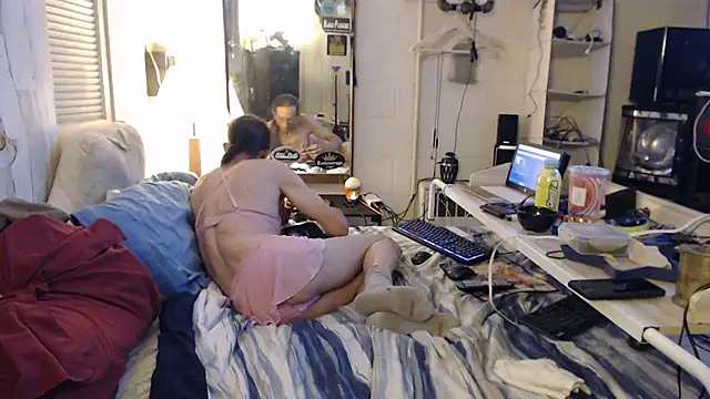 Puff0169 online show from 06.22.26