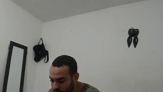 Ana ThiagoxX online show from 09.13.25