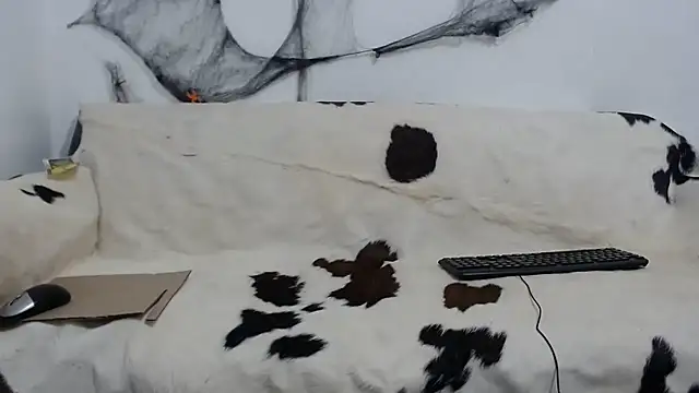 Snapshot of Dan_jonson15 chatting on 10.30.25 Dan jonson15 online show from 10.30.25