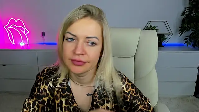 Anna Snows online show from 09.27.25