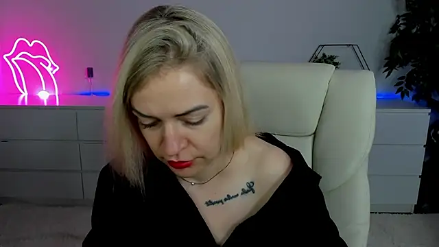 Anna Snows online show from 09.28.25