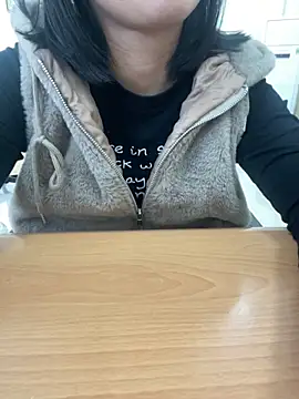 Snapshot of -NhaKy22 chatting on 11.25.25 -NhaKy22 online show from 11.25.25