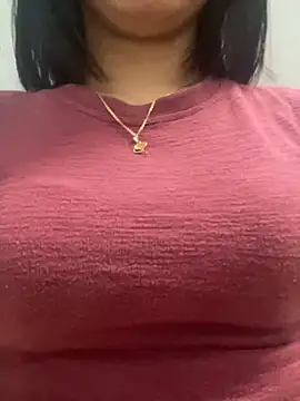 Snapshot of -NhaKy22 chatting on 11.26.25 -NhaKy22 online show from 11.26.25