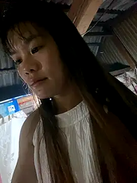 Snapshot of PhanHaa chatting on 11.07.25 PhanHaa online show from 11.07.25