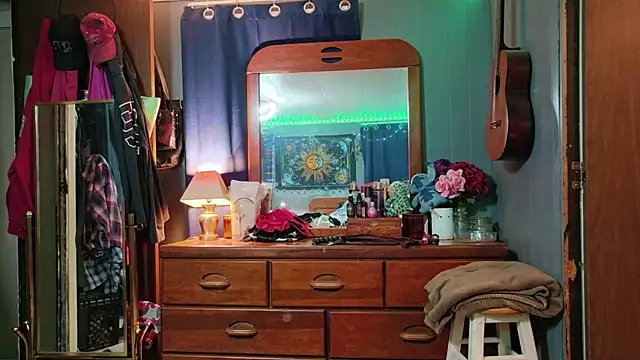 HotRedYeag online show from 02.05.26