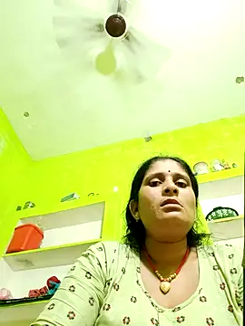 Hot-piuy online show from 09.19.25