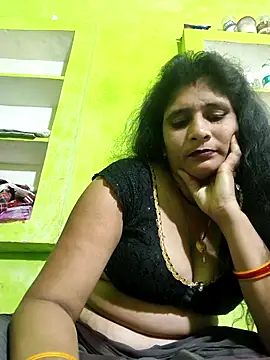 Hot-piuy online show from 11.03.25