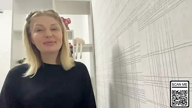 Snapshot of Blondie_xoxoxo chatting on 11.13.25 Blondie xoxoxo online show from 11.13.25