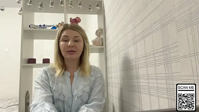 Blondie xoxoxo online show from 01.10.26