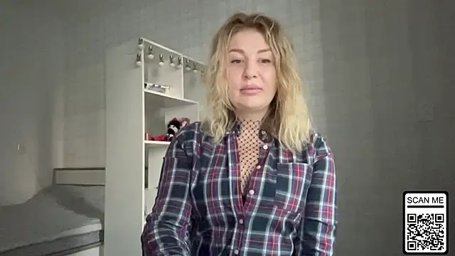 Blondie xoxoxo online show from 01.19.26