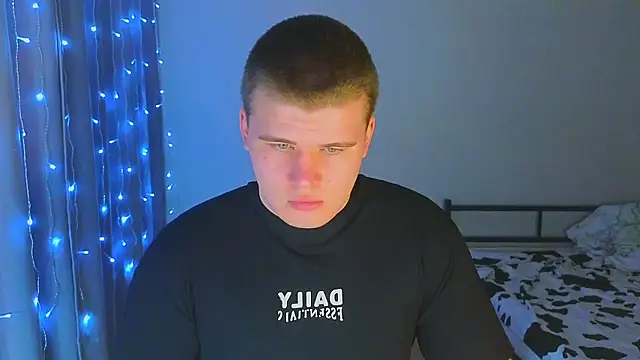 kittenmurr online show from 11.28.25