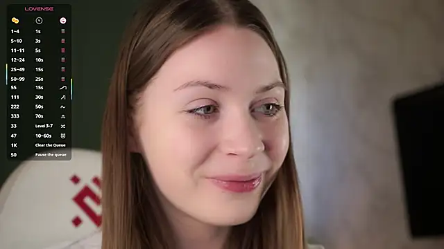 Snapshot of Stella_of_steel chatting on 10.08.25 Stella of steel online show from 10.08.25