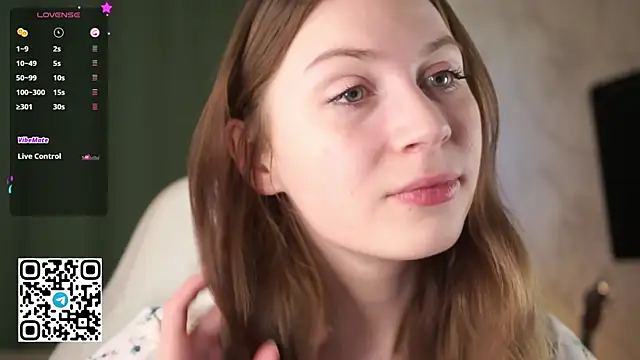 Snapshot of Stella_of_steel chatting on 10.26.25 Stella of steel online show from 10.26.25