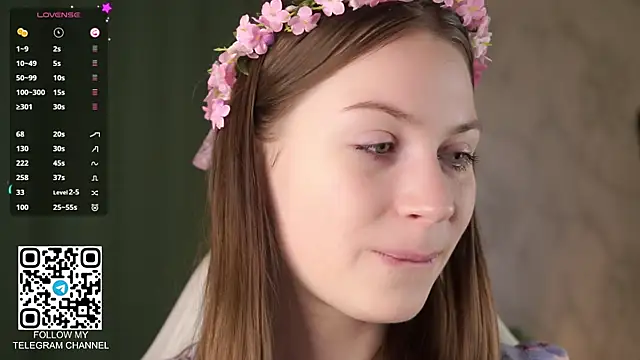 Snapshot of Stella_of_steel chatting on 10.29.25 Stella of steel online show from 10.29.25