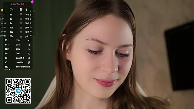 Snapshot of Stella_of_steel chatting on 11.08.25 Stella of steel online show from 11.08.25