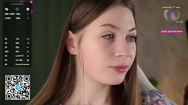 Snapshot of Stella_of_steel chatting on 11.19.25 Stella of steel online show from 11.19.25