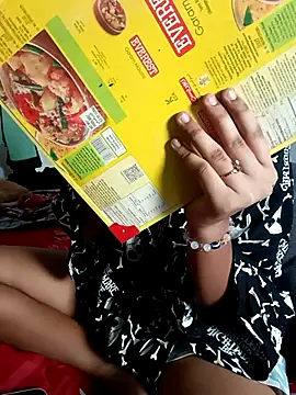 Cutie Shruti online show from 10.04.25