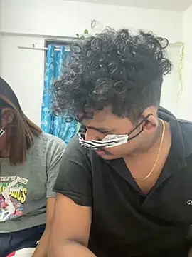 Cutie Shruti online show from 11.11.25