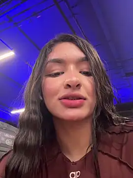 Snapshot of jenn_fit chatting on 10.19.25 jenn fit online show from 10.19.25