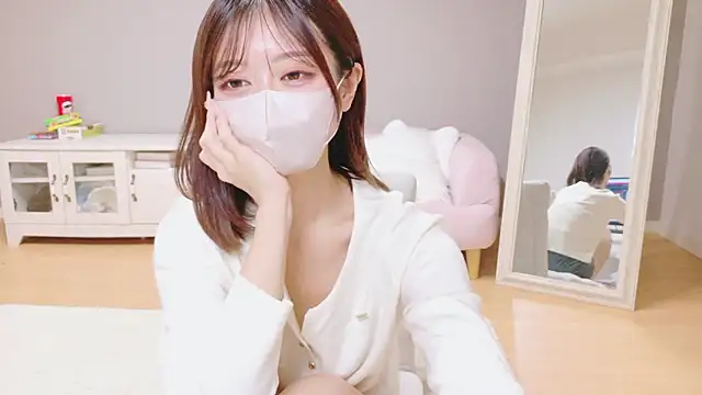 Yuna-ch online show from 12.03.25