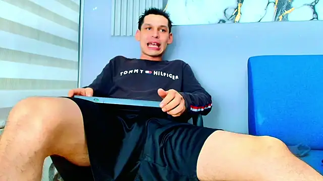 MARCUS SMITHH1 online show from 10.17.25