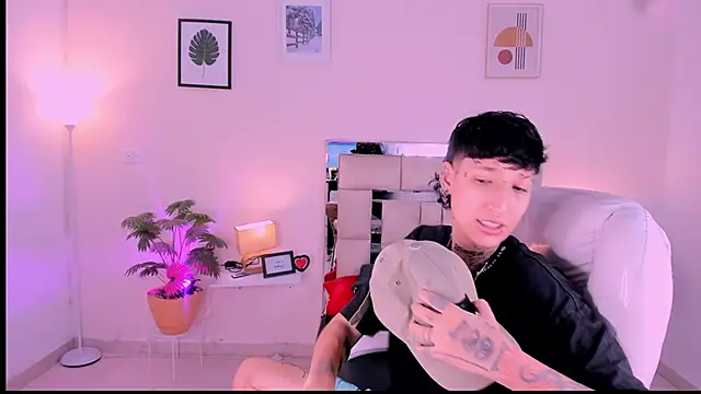 Luci Rose online show from 09.30.25