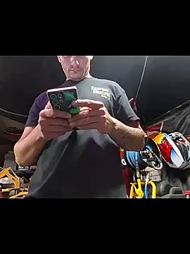 twistafatpipe online show from 10.20.25