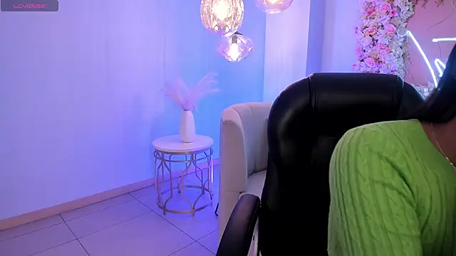 AyshelBrown online show from 10.09.25