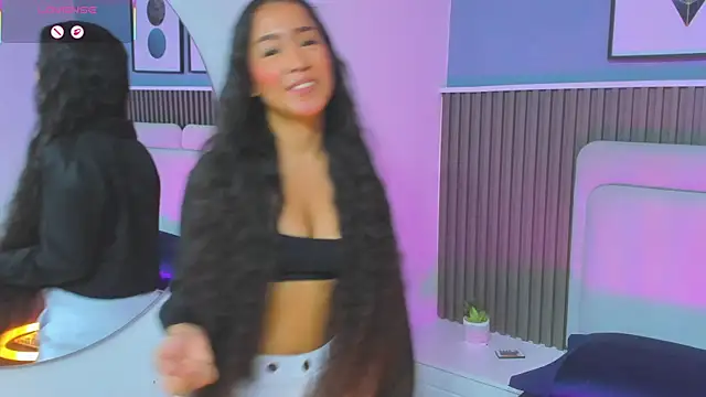 lily  star online show from 10.26.25