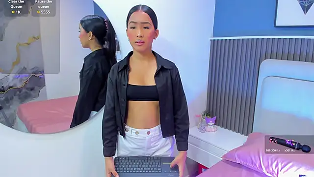 lily  star online show from 11.10.25