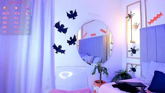 Snapshot of Ashley_Monroe chatting on 10.11.25 Ashley Monroe online show from 10.11.25