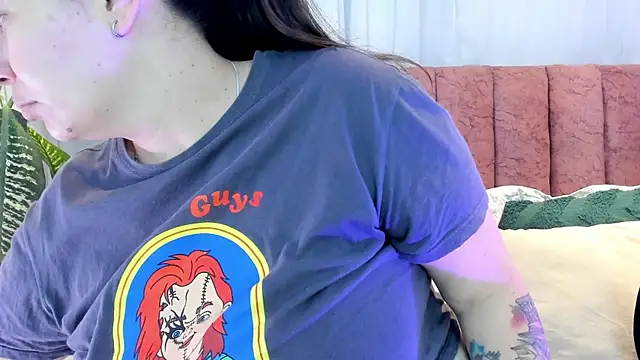 Snapshot of Ashley_Monroe chatting on 11.08.25 Ashley Monroe online show from 11.08.25