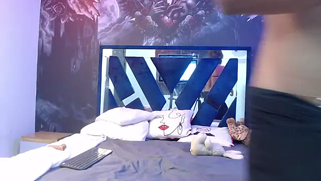 Snapshot of abi_mua chatting on 10.07.25 abi mua online show from 10.07.25