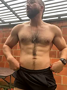 Snapshot of JoshuaLyon chatting on 10.10.25 JoshuaLyon online show from 10.10.25