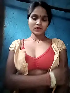 Snapshot of Harini_Gautam chatting on 10.31.25 Harini Gautam online show from 10.31.25