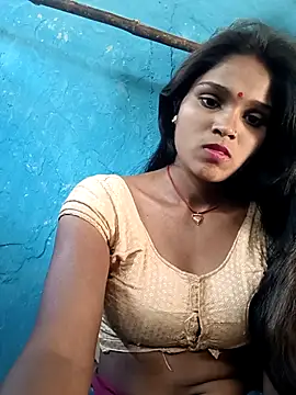 Snapshot of Harini_Gautam chatting on 12.15.25 Harini Gautam online show from 12.15.25