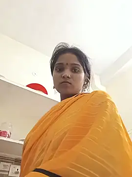 Snapshot of Harini_Gautam chatting on 07.23.26 Harini Gautam online show from 07.23.26