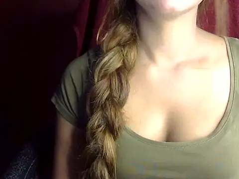 heartless Queen online show from 10.18.25